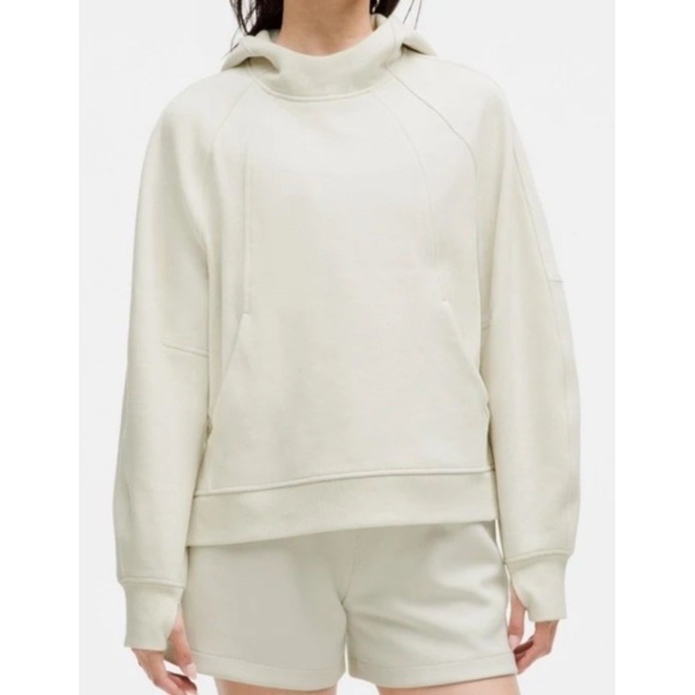 Lululemon‎ Women's Scuba Oversized Pullover Side Slit Hoodie Bone Size XS/S